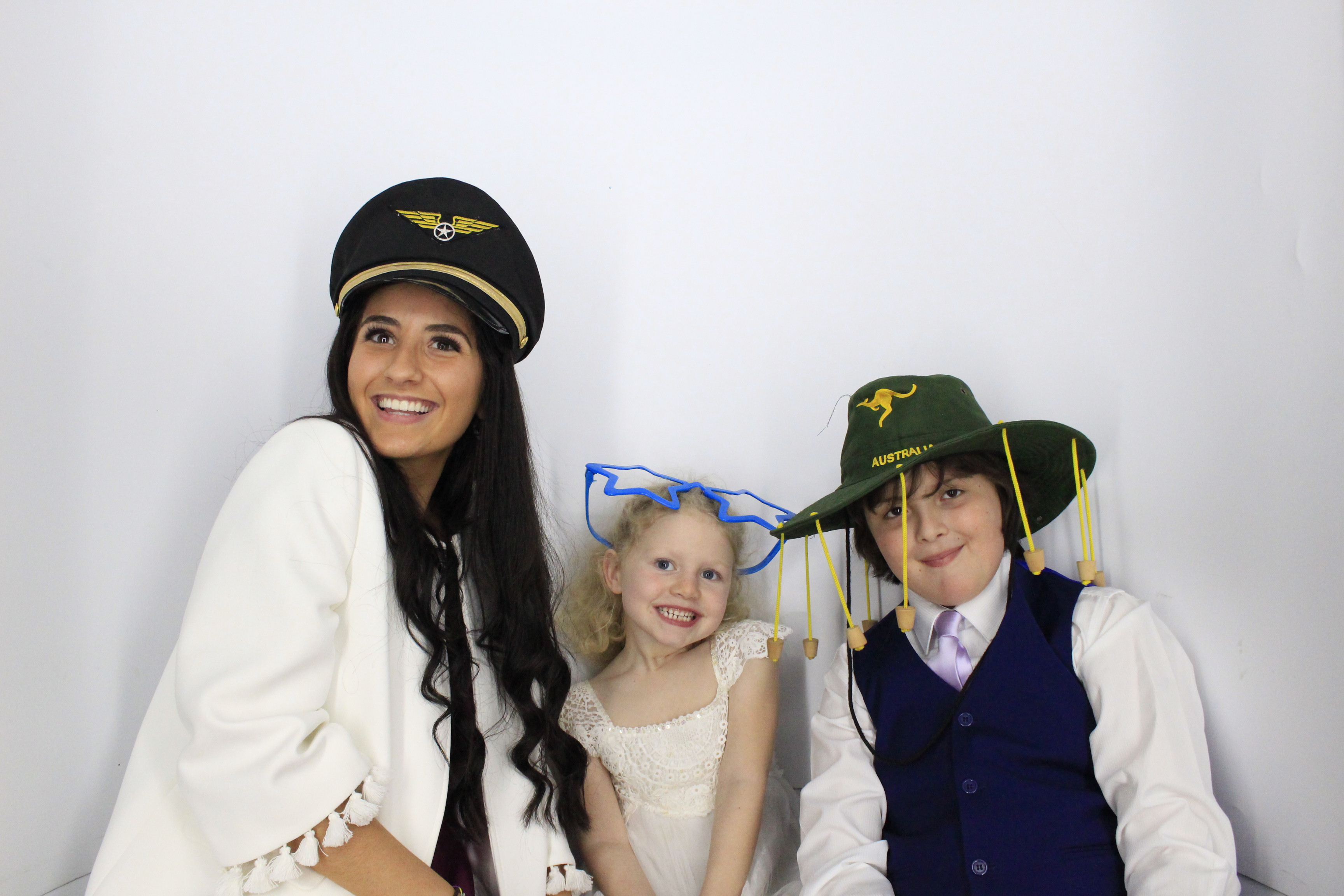 Simon & Muna  | View more photos from the event at gallery.myphotoboothexperience.co.uk/u/MyPhotoBoothExperienceLtd/Simon-Muna